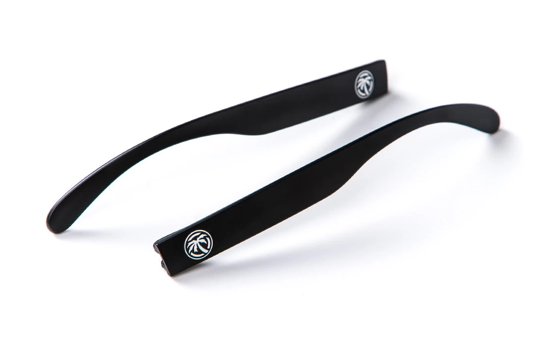 Arms: Black 3 Arms: Black