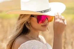 Heat Wave Visual -Heat Wave Visual clarity spectrum girl