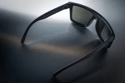 Quatro Sunglasses: SILVER -Heat Wave Visual silver black